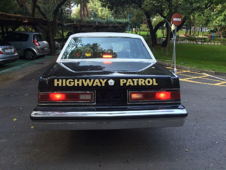 Dodge-Diplomat-(Police-car)-1989-3