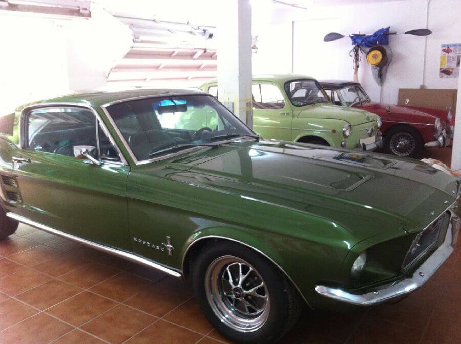 Ford-Mustang-Fastback-verde-1967-3