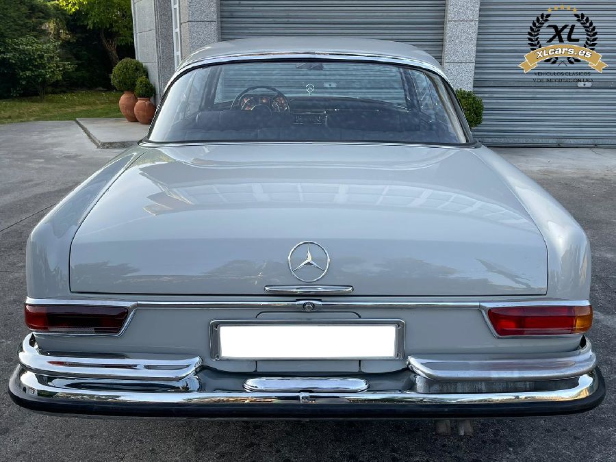 Mercedes-Benz-220-SE-b-1964-3