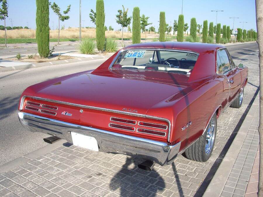 Pontiac-GTO-Hardtop-Hurst-Edition-1967-3