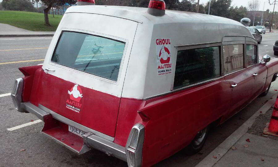 Cadillac-Miller-Meteor-Ambulance-(Cazafantasmas)-1964-3