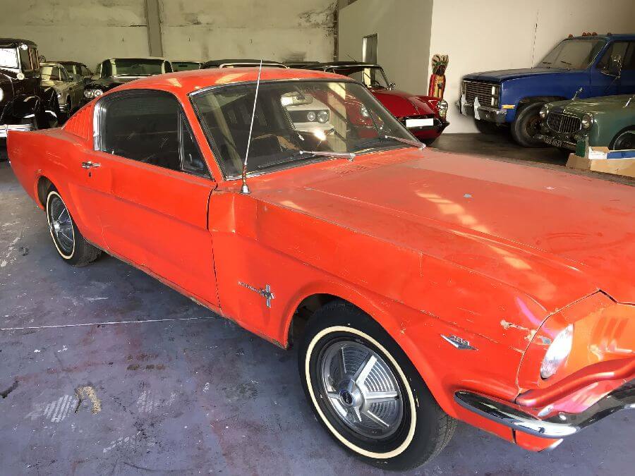 Ford-Mustang-Fastback-1965-6