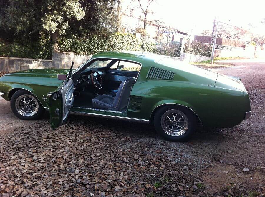 Ford-Mustang-Fastback-verde-1967-6