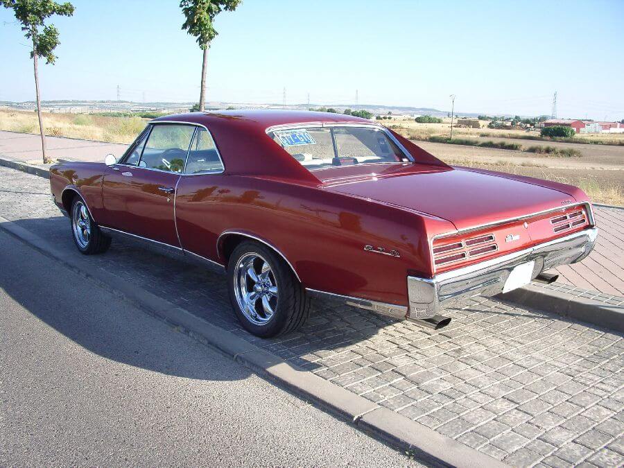 Pontiac-GTO-Hardtop-Hurst-Edition-1967-4