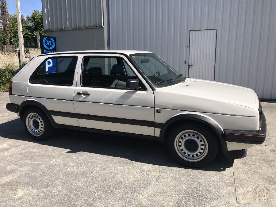 Volkswagen-Golf-GTI-MKII-1987